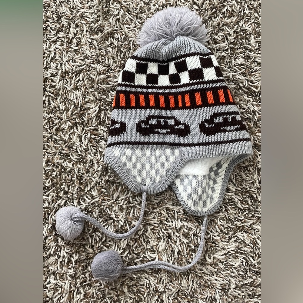 Kids Pom Pom Beanie ❄️